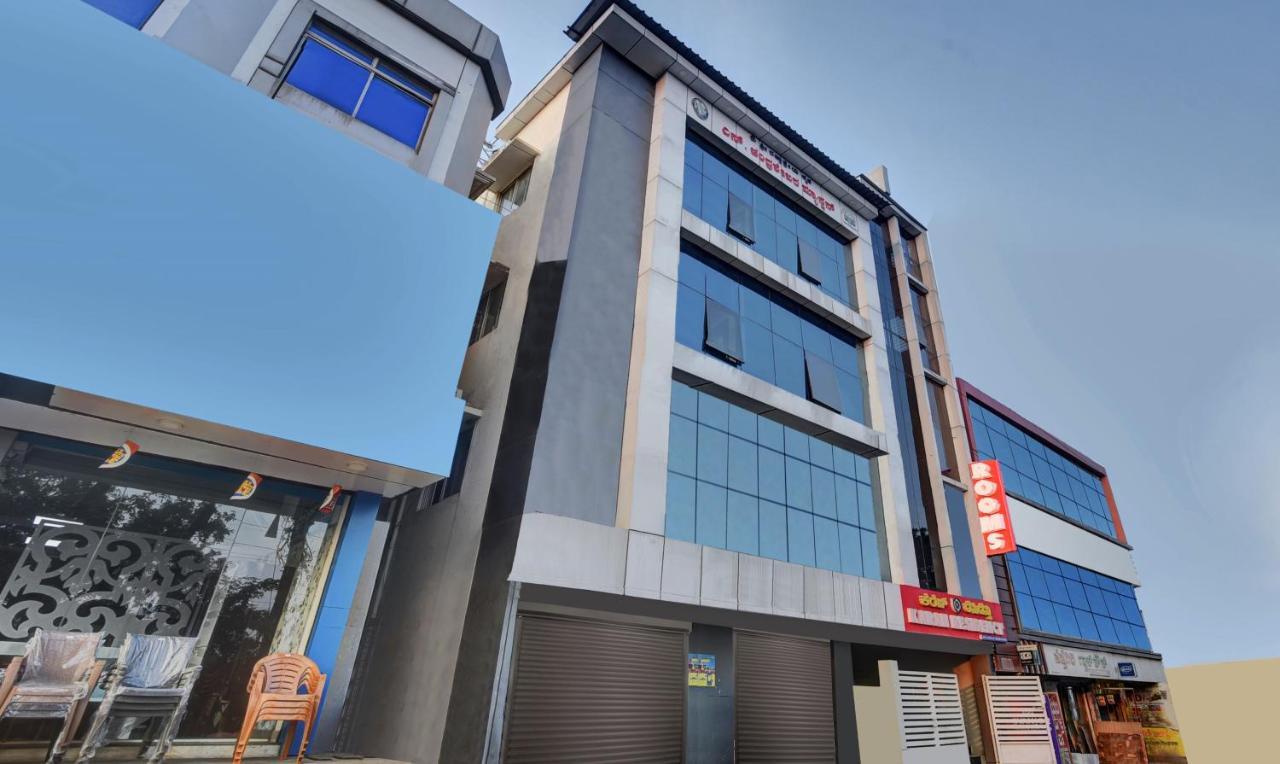 Treebo Trend Karan Residency Hotel Mysore Exterior foto