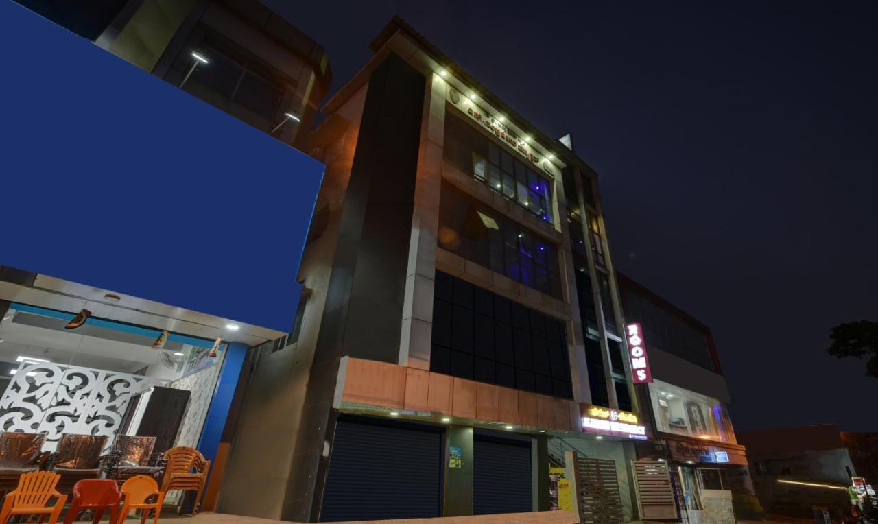 Treebo Trend Karan Residency Hotel Mysore Exterior foto